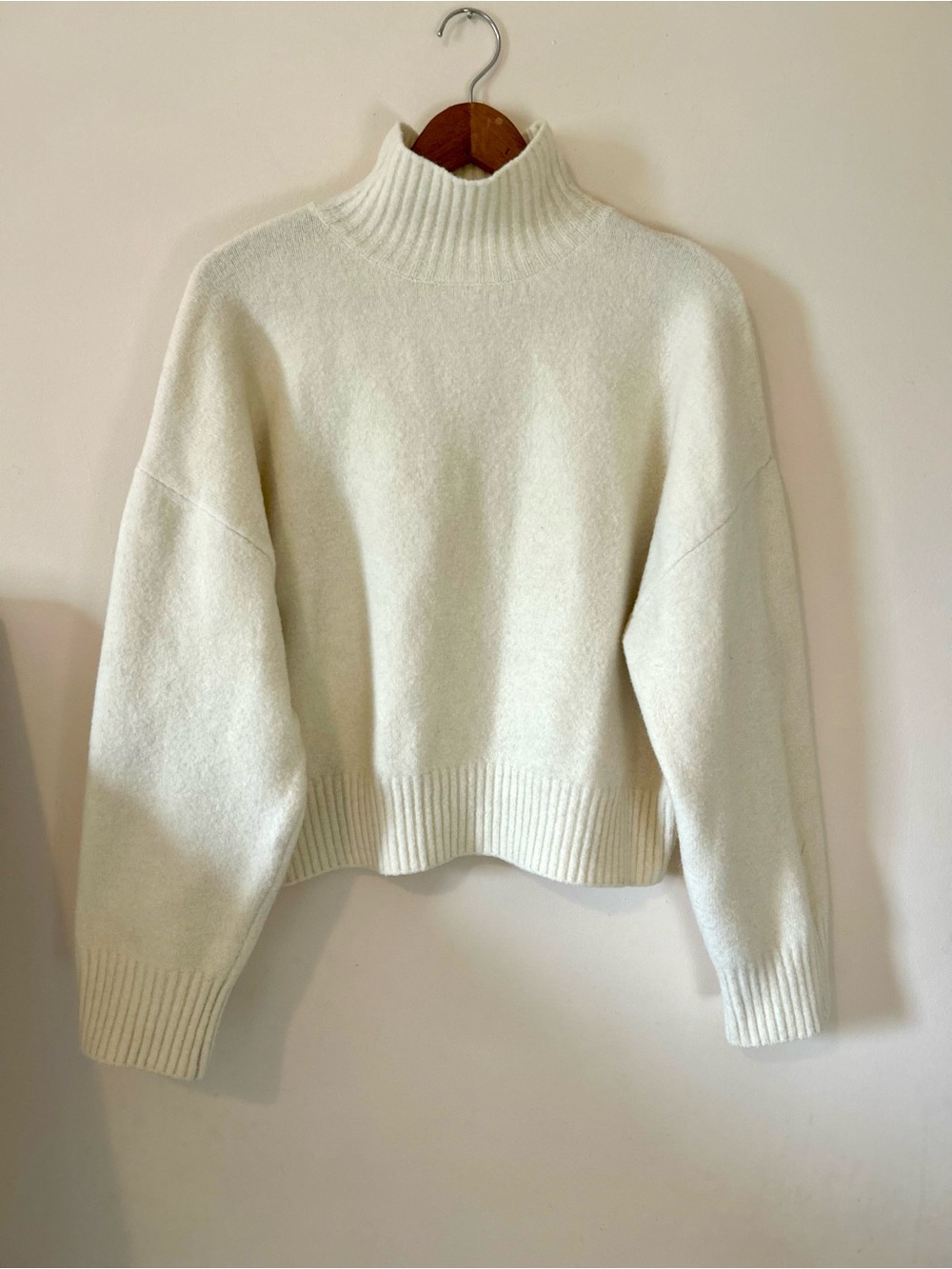 Zara Soft Knit Mock Neck Turtleneck Sweater Cream Ecru Medium M Boxy Cropped